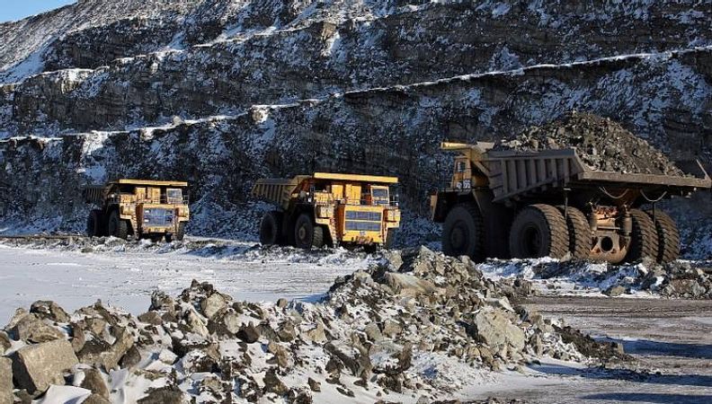 Вице-премьер правительства РФ отметил вклад Якутии в создание новых центров добычи угля в восточных регионах страны