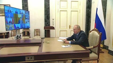 Владимир Путин провел совещание по развитию угольной промышленности. Эльгинский проект на нем представил Александр Исаев